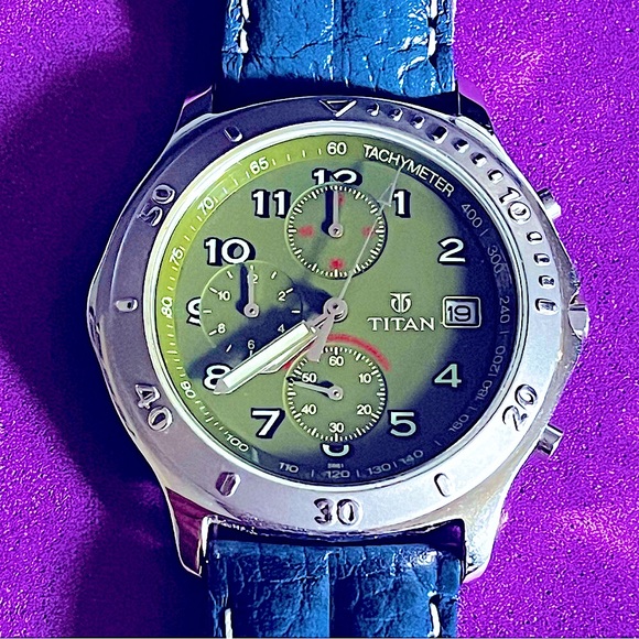 Titan Vintage Men's Water Resistant Watch - Picture 1 of 16